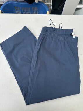 Women's Capri Pants